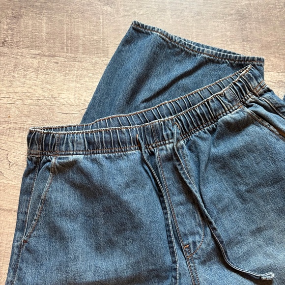 Barrel Drawstring Jeans - Picture 3 of 3